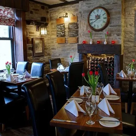 The Old White Lion Hotel-2